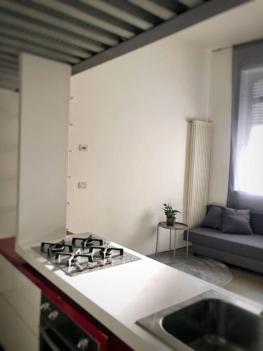 Design App - Vicino Milano - Appartement Vimodrone Buitenkant foto
